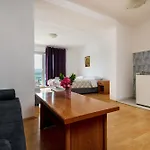 Hotel Apartments More Guest house