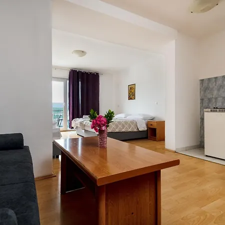 Hotel Apartments More Pensionat