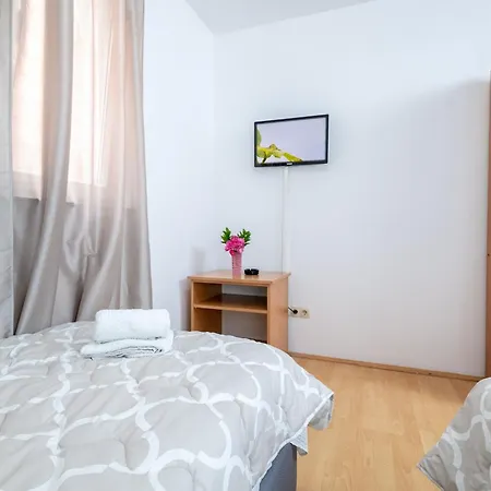 Hotel Apartments More Pensionat Neum