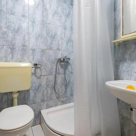 게스트하우스 Hotel Apartments More 3*