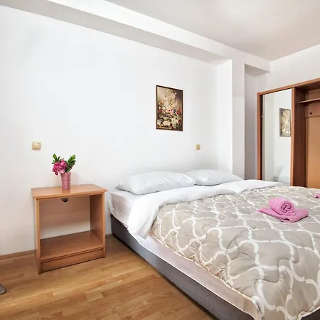 Pensionat Hotel Apartments More Neum