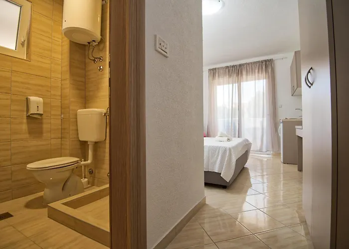 Hotel Apartments More 3* Neum